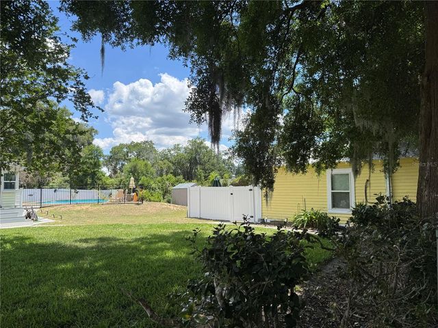 708 E LEMON AVENUE, Eustis, FL 32726