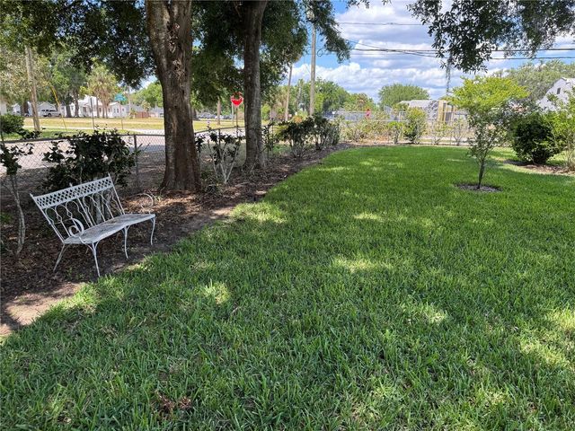 708 E LEMON AVENUE, Eustis, FL 32726