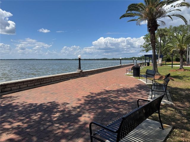 708 E LEMON AVENUE, Eustis, FL 32726