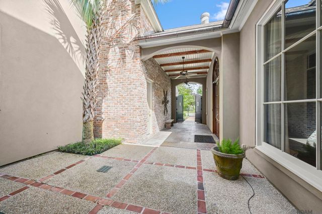 6540 Province Ln, Baton Rouge, LA 70808
