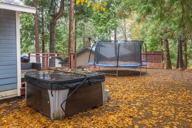 2273 Flanders Dr, Arnold, CA 95223