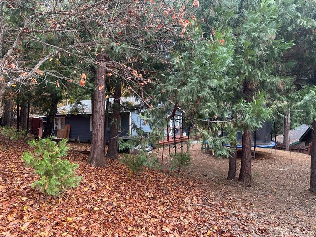 2273 Flanders Dr, Arnold, CA 95223