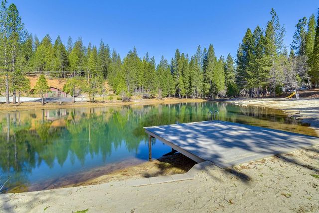 2273 Flanders Dr, Arnold, CA 95223