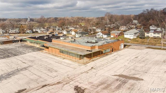 655 Berkshire Boulevard, East Alton, IL 62024