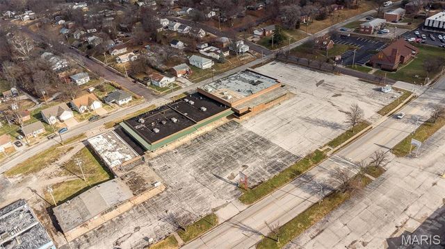 655 Berkshire Boulevard, East Alton, IL 62024