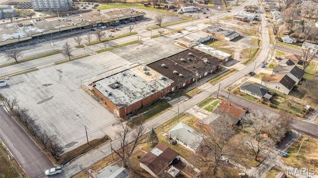 655 Berkshire Boulevard, East Alton, IL 62024