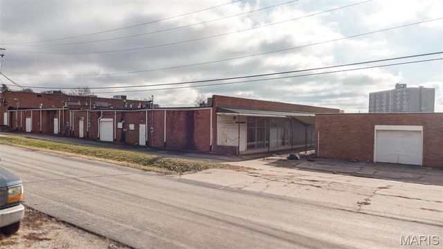 655 Berkshire Boulevard, East Alton, IL 62024