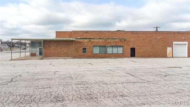 655 Berkshire Boulevard, East Alton, IL 62024