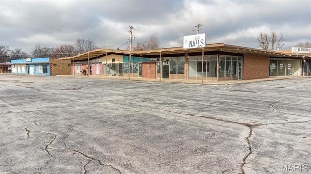 655 Berkshire Boulevard, East Alton, IL 62024