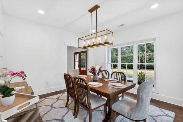 115 Edgecombe Road, Spartanburg, SC 29307