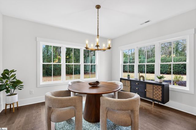 115 Edgecombe Road, Spartanburg, SC 29307