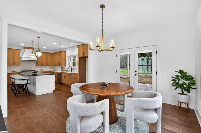 115 Edgecombe Road, Spartanburg, SC 29307