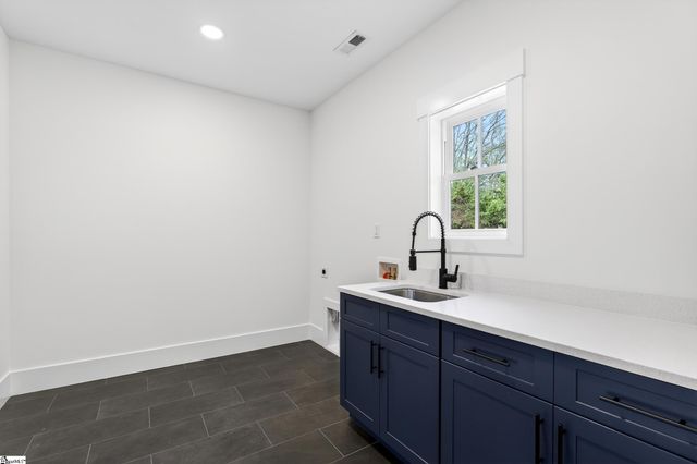 115 Edgecombe Road, Spartanburg, SC 29307