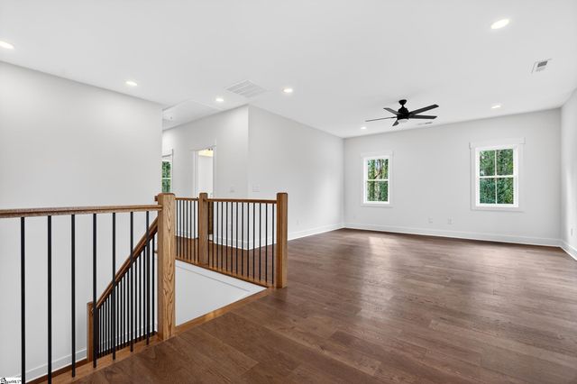 115 Edgecombe Road, Spartanburg, SC 29307