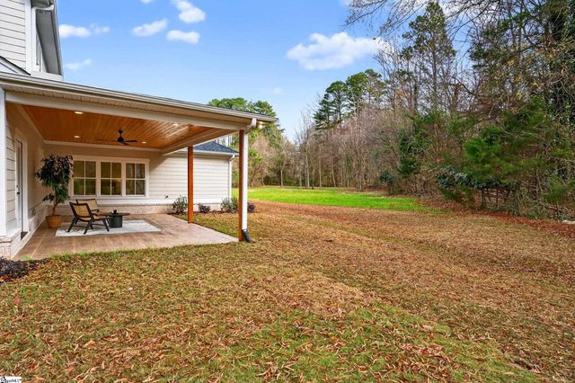 115 Edgecombe Road, Spartanburg, SC 29307