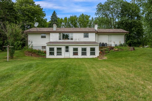 6650 Happy Acres Road, Rockford, IL 61101