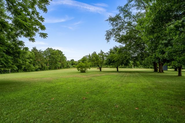6650 Happy Acres Road, Rockford, IL 61101