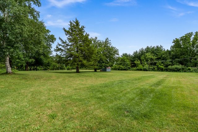 6650 Happy Acres Road, Rockford, IL 61101