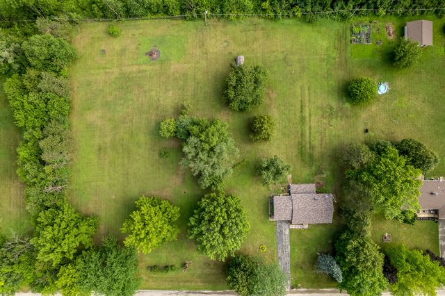 6650 Happy Acres Road, Rockford, IL 61101