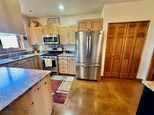 94 Wisconsin Creek Road, Sheridan, MT 59749