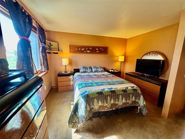 94 Wisconsin Creek Road, Sheridan, MT 59749