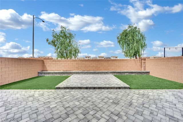 10327 Dallington Street, Las Vegas, NV 89141
