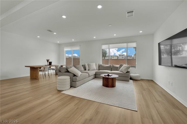 10327 Dallington Street, Las Vegas, NV 89141