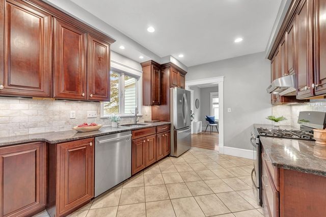 23 Farmer Rd, Arlington, MA 02476