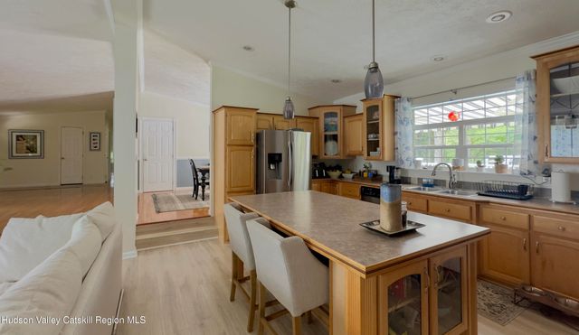 9 Wiley Swamp, Athens, NY 12015