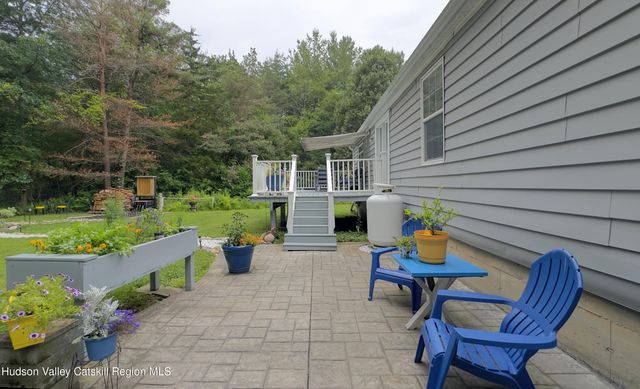 9 Wiley Swamp, Athens, NY 12015