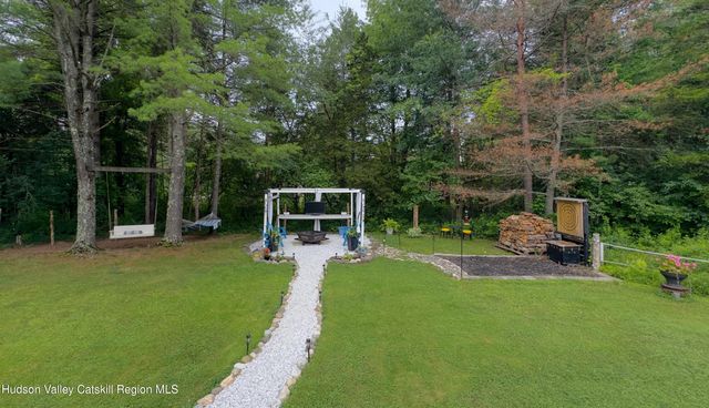 9 Wiley Swamp, Athens, NY 12015