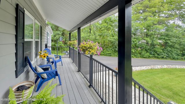 9 Wiley Swamp, Athens, NY 12015