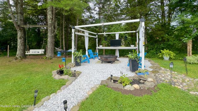 9 Wiley Swamp, Athens, NY 12015