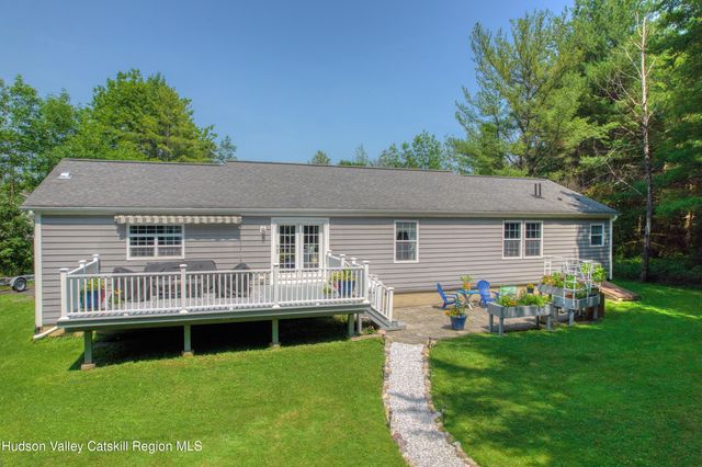9 Wiley Swamp, Athens, NY 12015