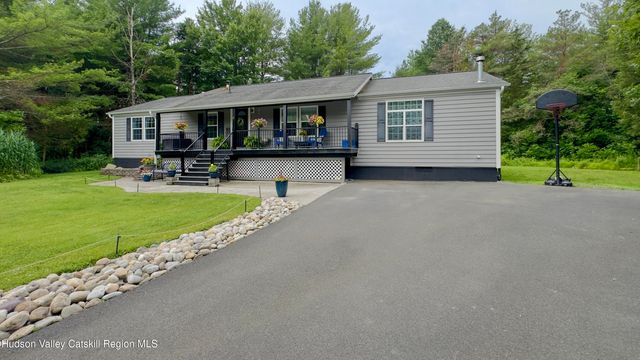 9 Wiley Swamp, Athens, NY 12015