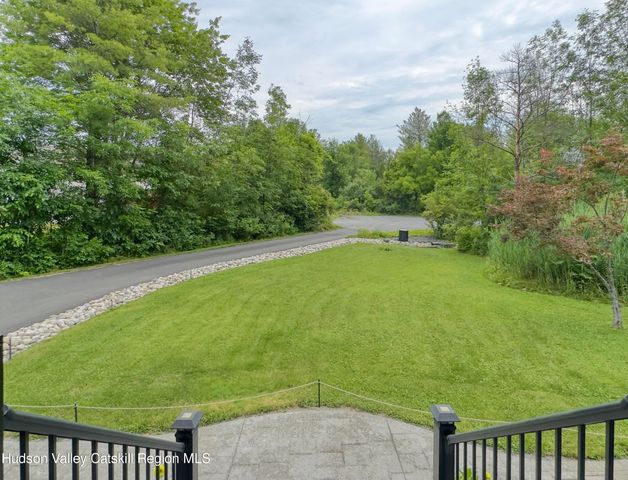 9 Wiley Swamp, Athens, NY 12015