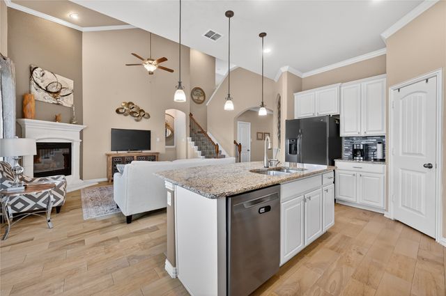 11713 Lake Front Drive, Frisco, TX 75036