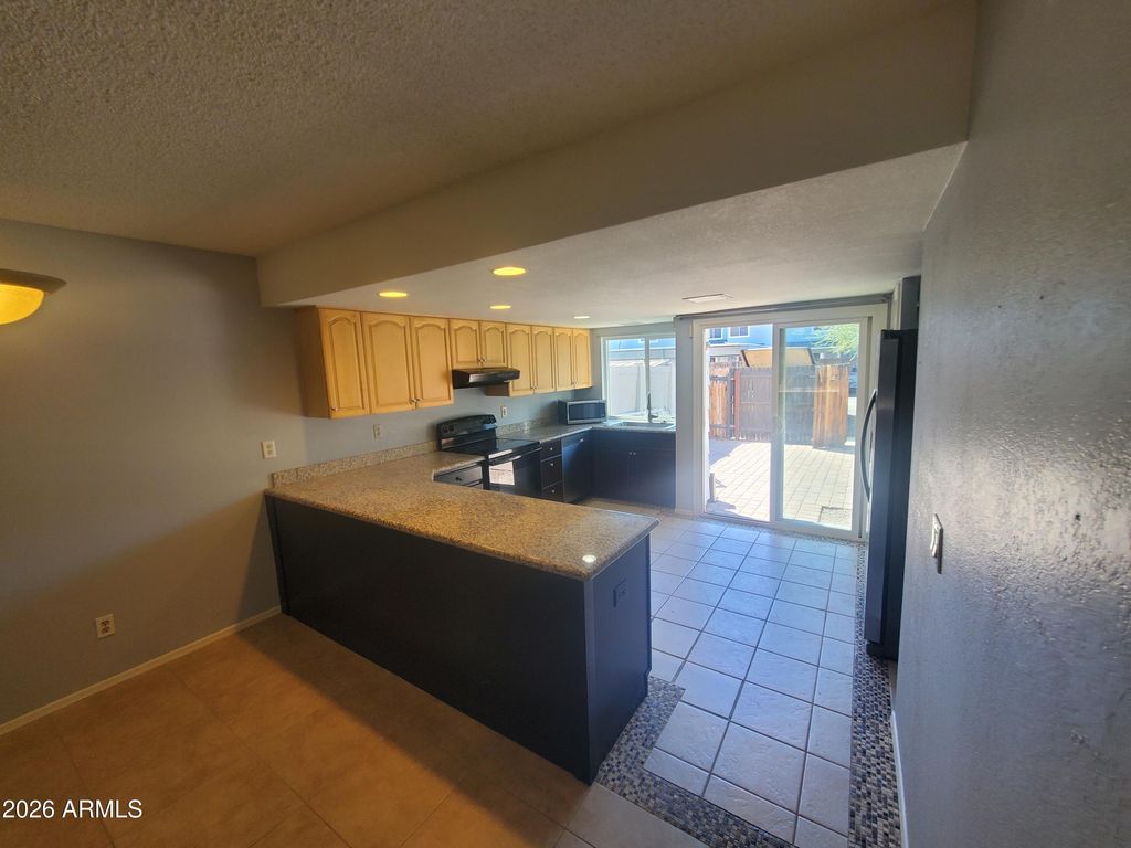 10100 N 89TH Avenue 33, Peoria, AZ 85345 — photo 4