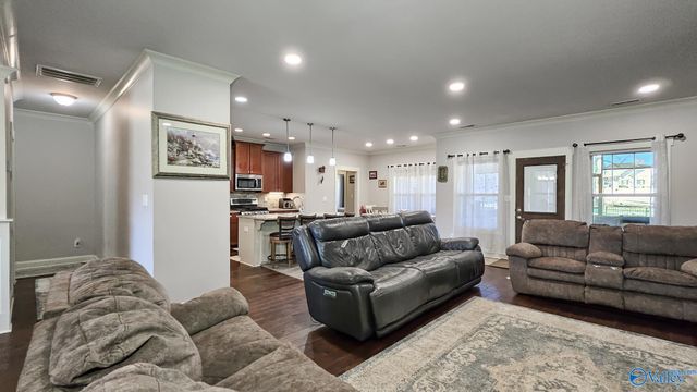 18795 S Haven Circle S, Athens, AL 35613