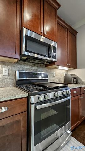 18795 S Haven Circle S, Athens, AL 35613