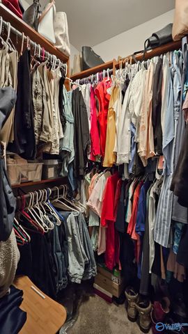 18795 S Haven Circle S, Athens, AL 35613