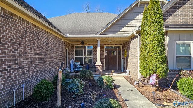 18795 S Haven Circle S, Athens, AL 35613