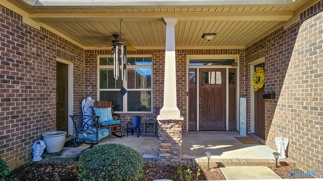 18795 S Haven Circle S, Athens, AL 35613