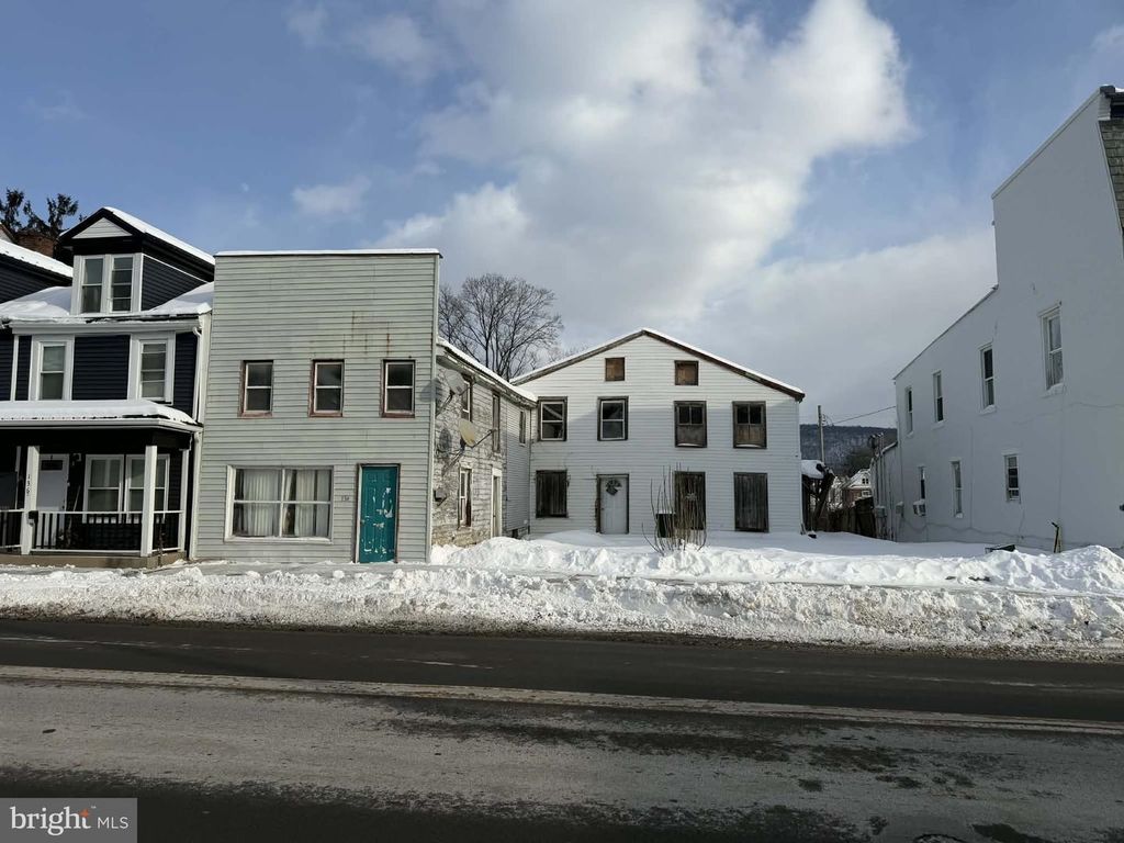 132-134 VALLEY ST, Lewistown, PA 17044