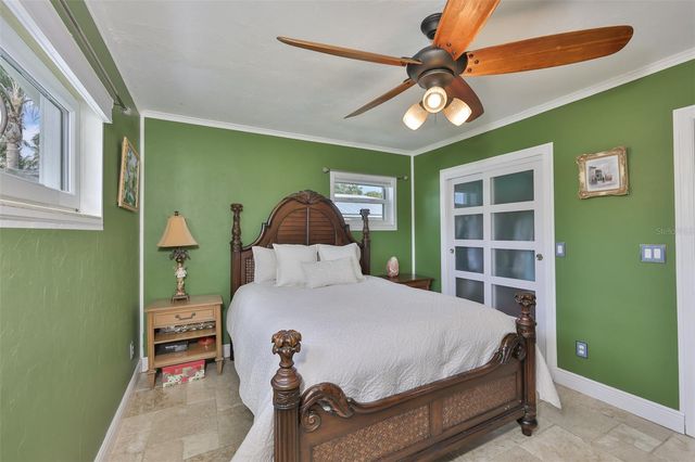 6907 9TH AVENUE NW, Bradenton, FL 34209