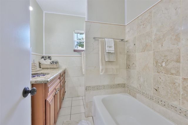 6907 9TH AVENUE NW, Bradenton, FL 34209