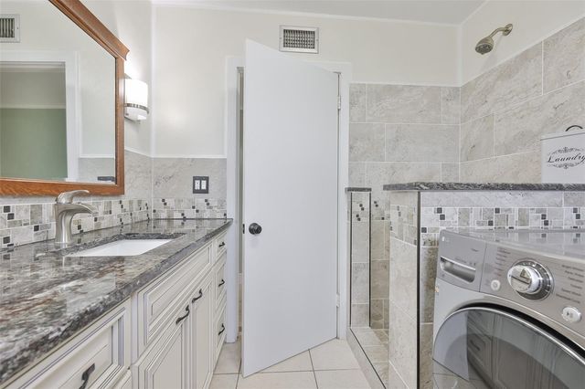 6907 9TH AVENUE NW, Bradenton, FL 34209