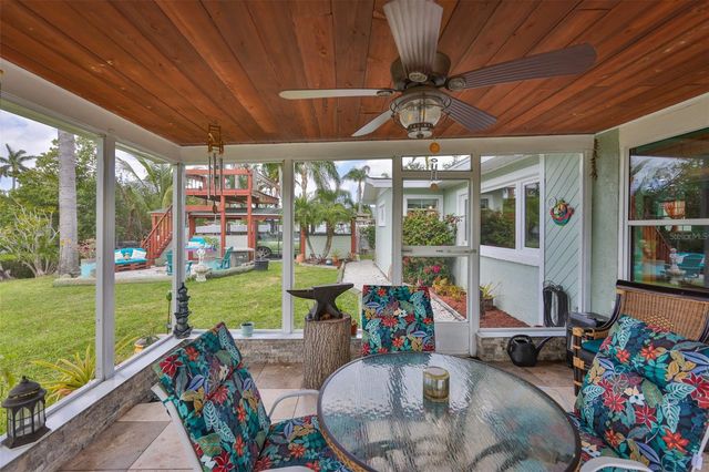 6907 9TH AVENUE NW, Bradenton, FL 34209