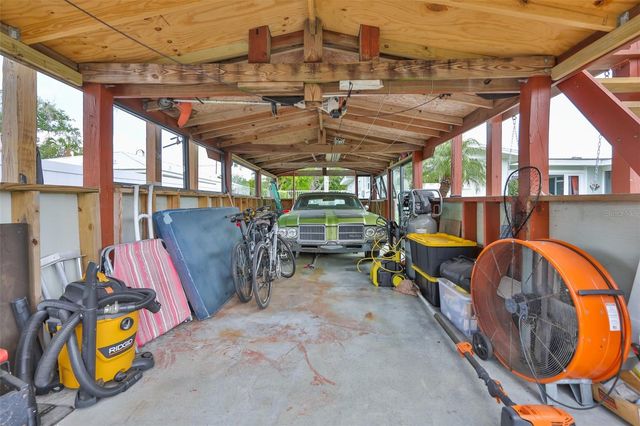 6907 9TH AVENUE NW, Bradenton, FL 34209