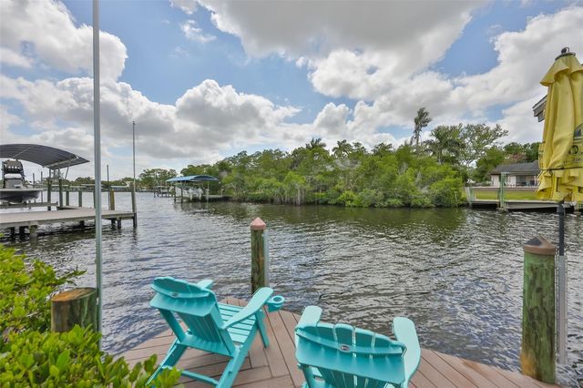 6907 9TH AVENUE NW, Bradenton, FL 34209